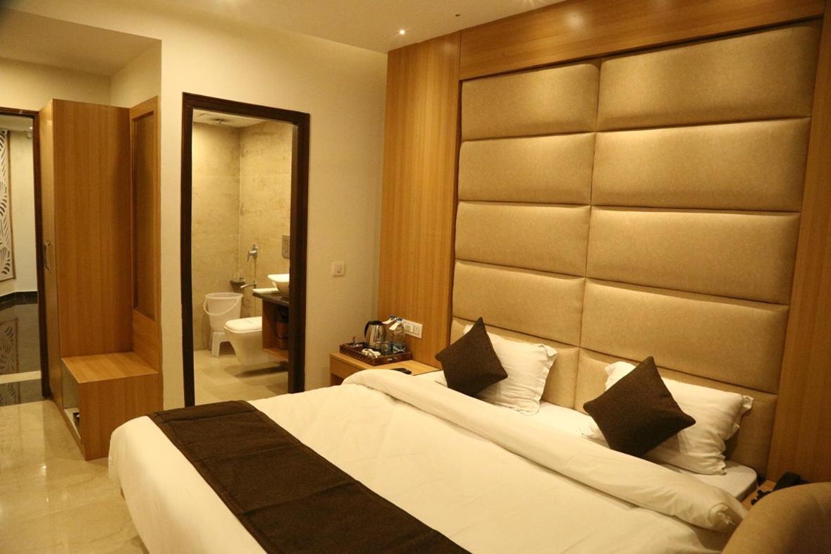 Shining Hills Hotel Mussoorie Exterior photo