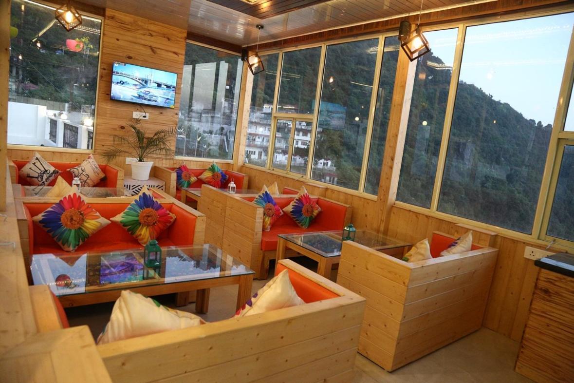 Shining Hills Hotel Mussoorie Exterior photo